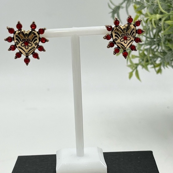 BETSEY JOHNSON Sparkling Red & Gold Hearts POST EARRINGS! - Picture 3 of 14